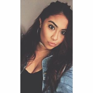 Meet your Posher, Alyssa